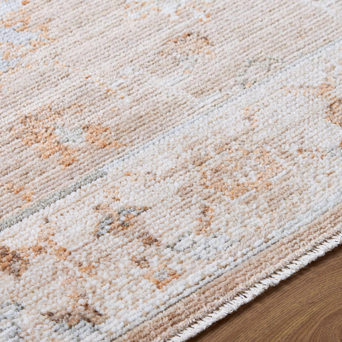 Kibibi Traditional Area Rug